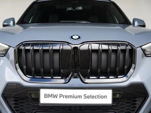 BMW X1 xDrive30e 2023 Hybride Benzine 17