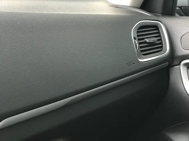 Volvo V40 1.5 T3 Momentum Automaat 2018 Benzine 22