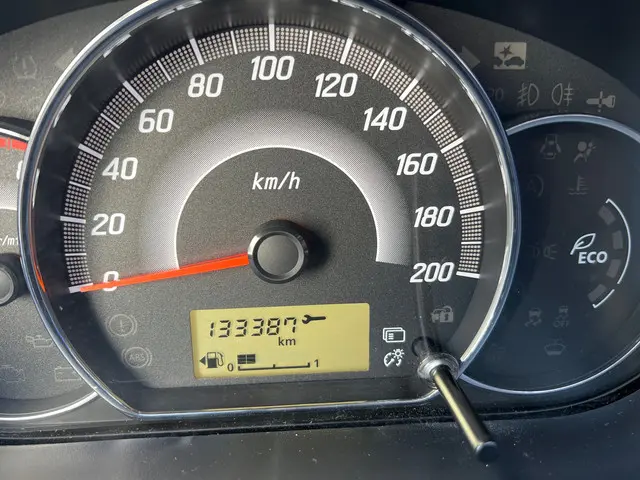 Mitsubishi Space Star 1.0 Intense 2018 Benzine 15