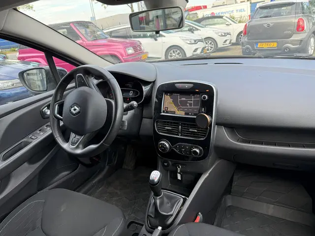 Renault Clio Estate 0.9 TCe Limited 2020 Benzine 5
