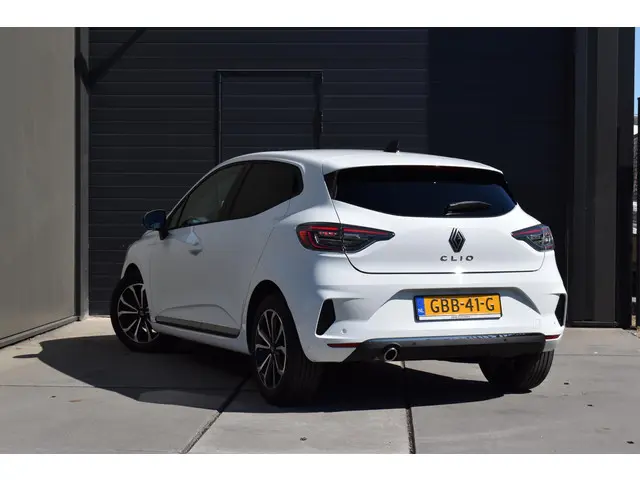 Renault Clio TCe 90 GPF techno 2024 Benzine 8