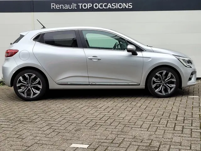 Renault Clio 1.0 TCe Intens 2020 Benzine 17