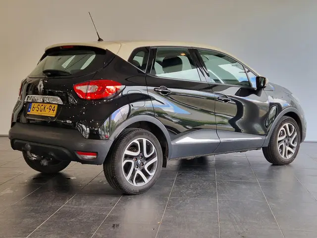 Renault Captur 1.2 TCe 120 EDC Dynamique 2013 Benzine 2