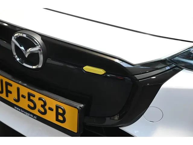 Mazda 2 SkyActiv-G 75 6MT Centre-Line 2024 Benzine 6