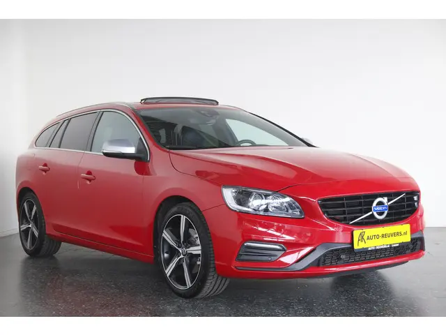 Volvo V60 2.0 T4 R-Design 2018 Benzine 5