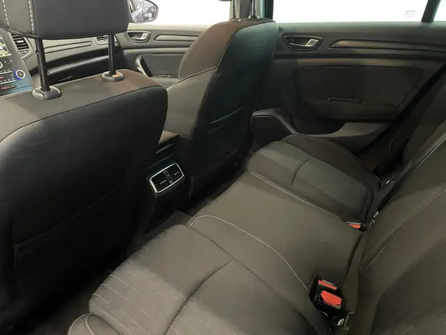 Renault Mégane Estate 1.3 TCe Aut. Limited 2020 Benzine 18