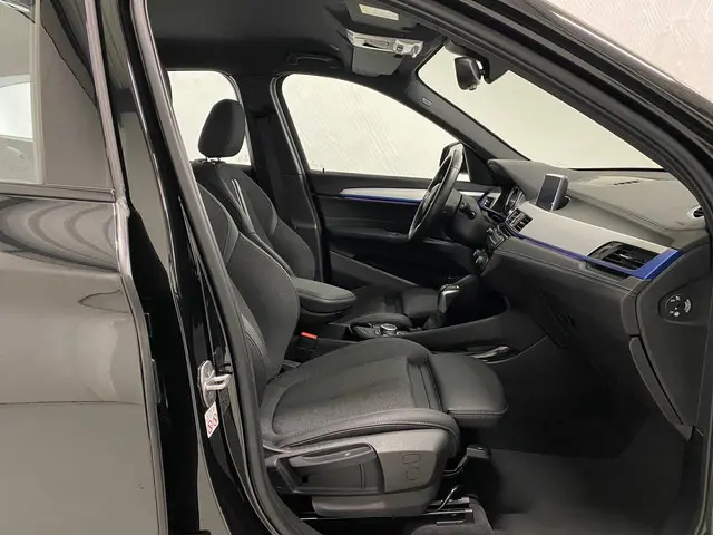 BMW X1 xDrive25e Executive 2021 Hybride Benzine 41