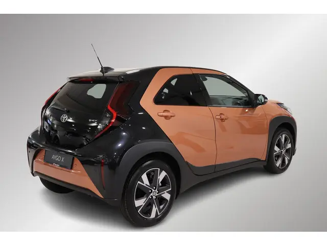 Toyota Aygo X Hybrid 115 pulse, 2026 Hybride Benzine 2