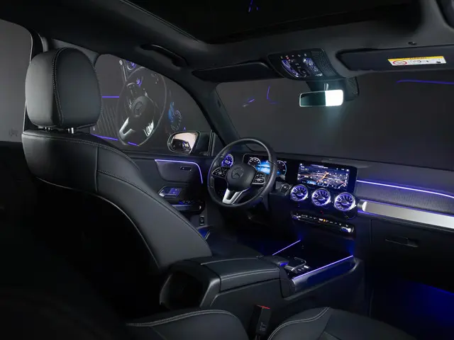 Mercedes-Benz EQB 250 Luxury Line 2023 Elektrisch 39