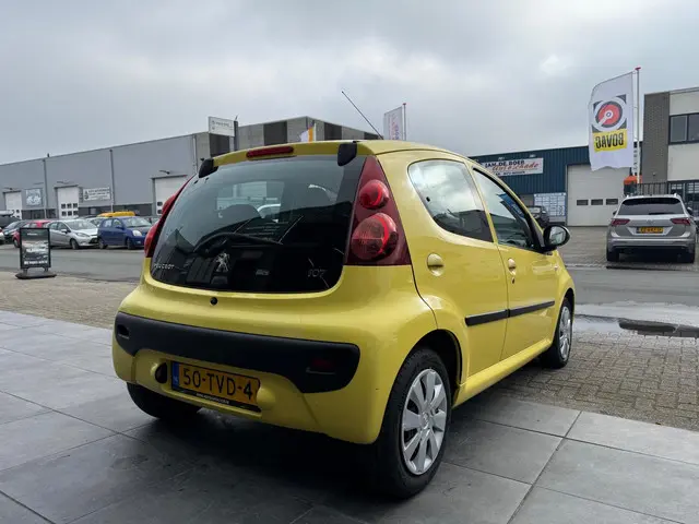 Peugeot 107 1.0 Active|APK|NAP|Airco|Elek. Ramen 2012 Benzine 10