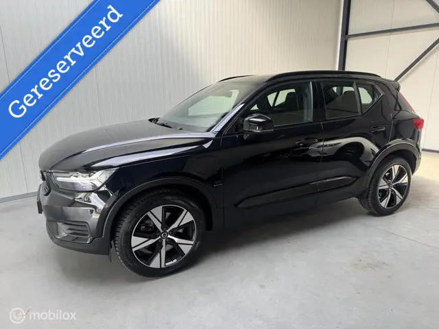 Volvo XC40 3