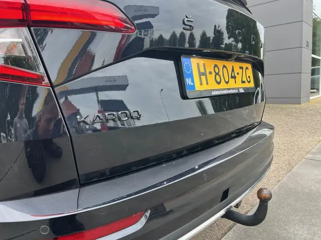 Škoda Karoq 1.5 TSI ACT Sportline Business 2020 Benzine 19