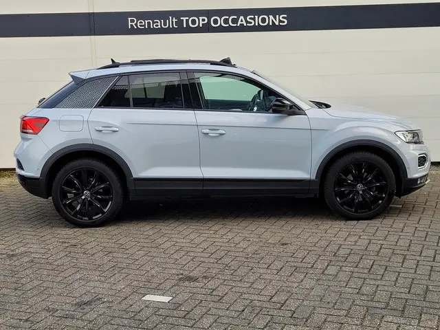 Volkswagen T-Roc 1.5 TSI Sport Business R 2020 Benzine 17