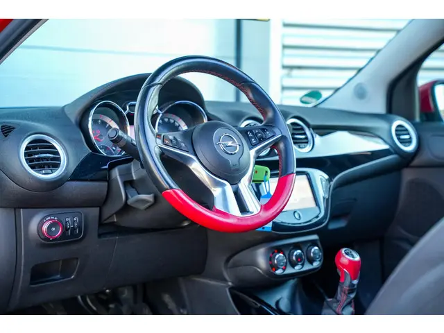 Opel ADAM 1.0 Turbo Rocks 2015 Benzine 4