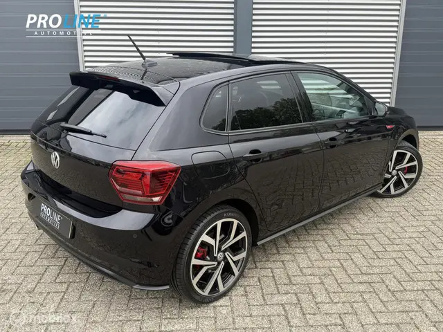 Volkswagen Polo 2.0 TSI GTI PANO 2018 Benzine 18