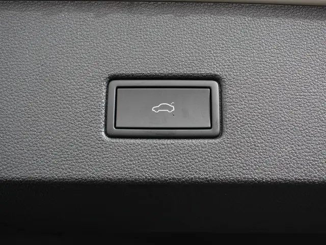 Volkswagen T-Roc 1.5 TSI R-Line+ 2025 Benzine 32