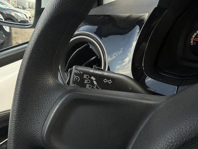 Volkswagen up! 1.0 move up! BlueMotion 2015 Benzine 14