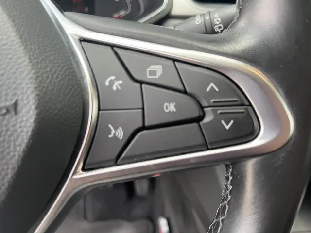 Renault Captur TCe 100 Intens 2020 Benzine 24