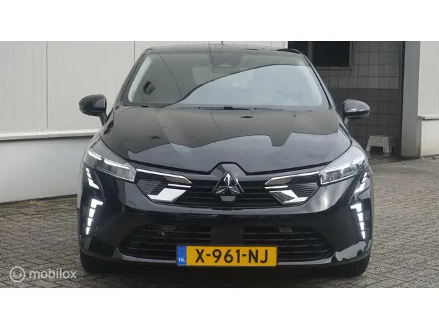 Mitsubishi Colt 1.0T MT Intense 2024 Benzine 5