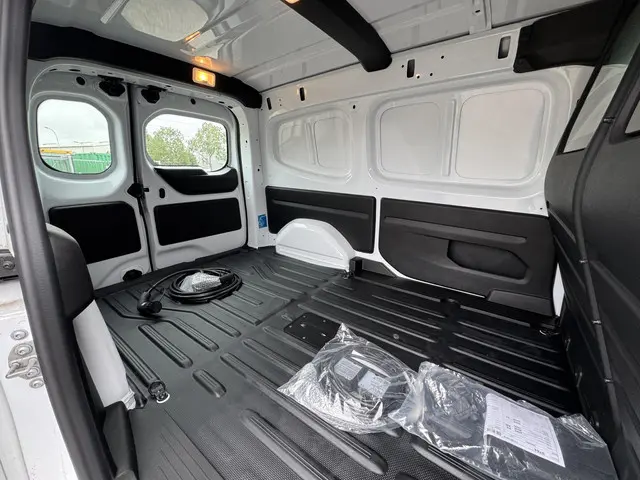 Nissan Townstar N-Connecta L2 45 kWh 2025 Elektrisch 12