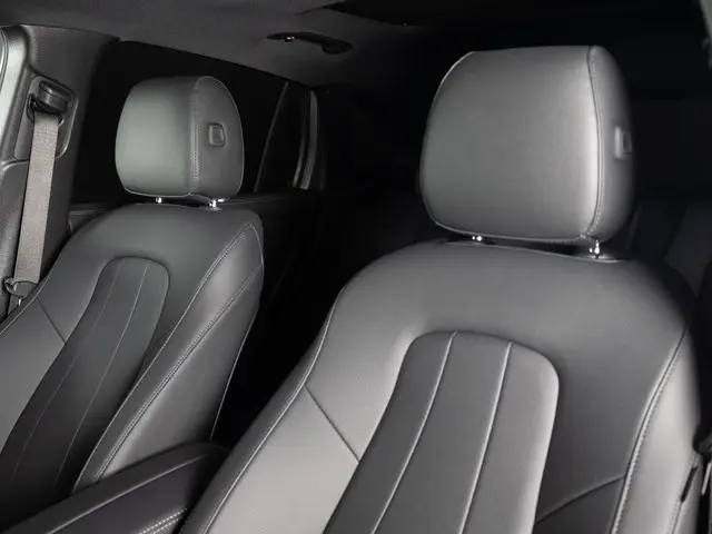 Mercedes-Benz EQA 250+ Business Line 2024 Elektrisch 14