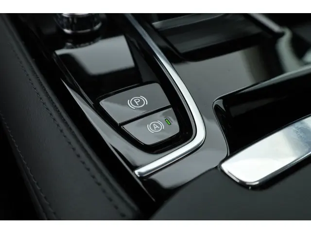 Volvo S90 2.0 T8 AWD Plus Dark 2025 Hybride Benzine 29