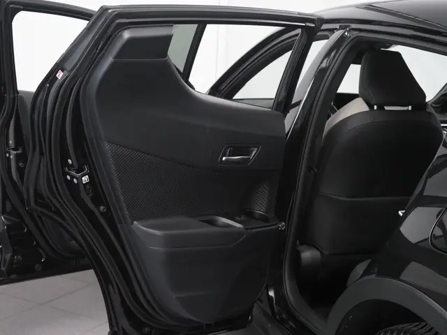 Toyota C-HR 1.8 Hybrid GR-Sport 2023 Hybride Benzine 9