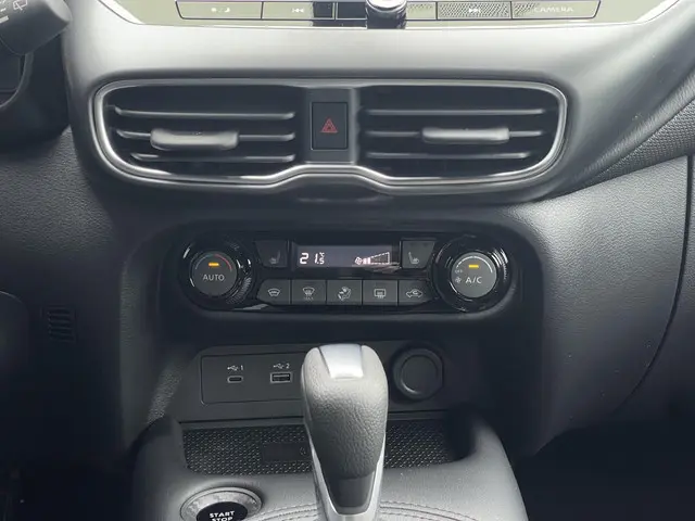 Nissan Juke 1.6 Hybrid N-Design 2025 Hybride Benzine 17