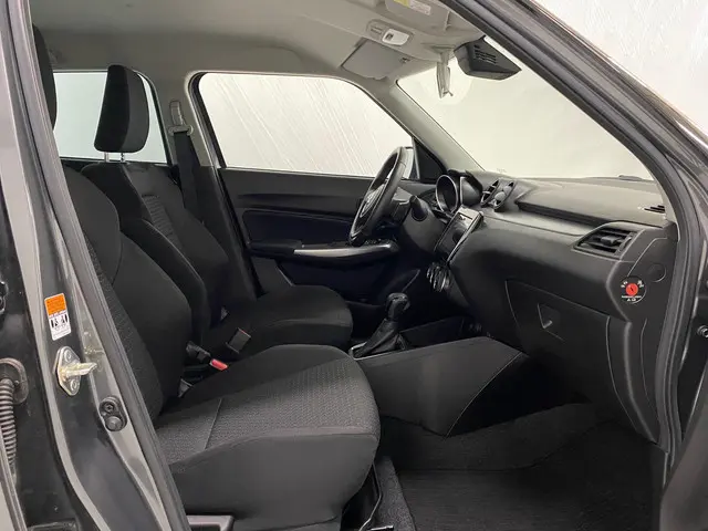 Suzuki Swift 1.2 Style Smart Hybrid 2024 Benzine 40