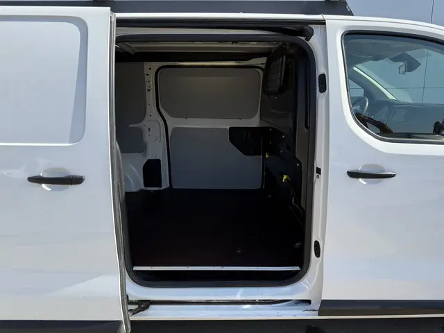 Toyota ProAce Long Worker 2.0 D-4D 180pk 2019 Diesel 12