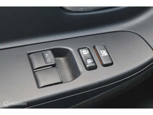 Toyota Yaris 1.5 Hybrid Y20 2019 Hybride Benzine 24