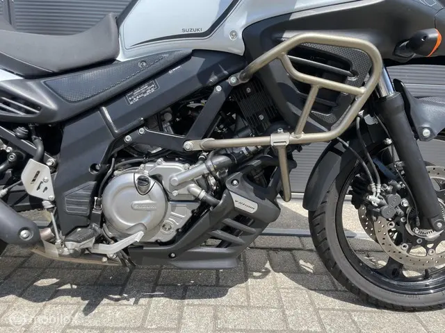 Suzuki V-Strom DL 650 Touring ABS 2014 Benzine 7