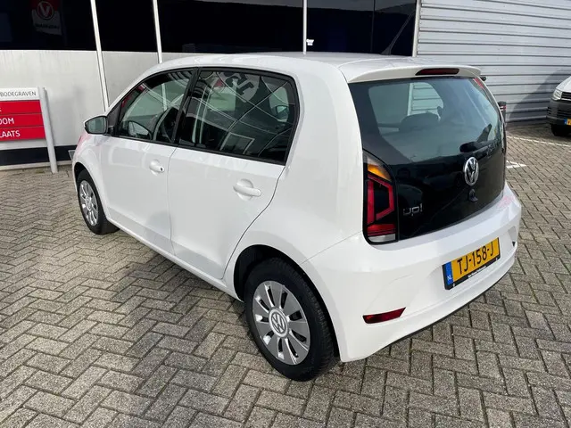 Volkswagen up! 1.0 BMT move up! , 5 Deurs , Airco, 2018 Benzine 5
