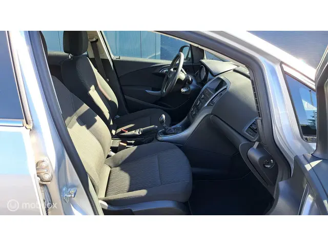 Opel Astra 1.4 Turbo Business + 2013 Benzine 16