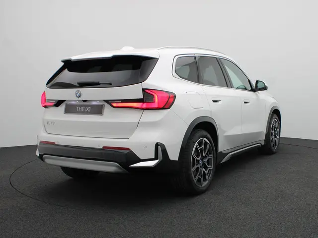 BMW iX1 eDrive20 2025 Elektrisch 2