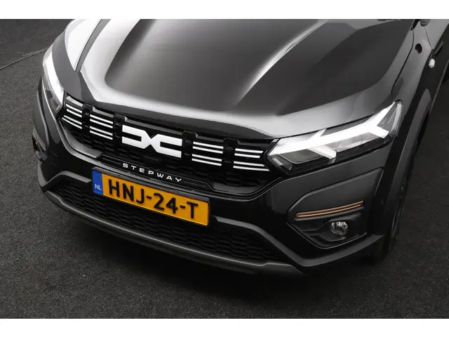 Dacia Sandero Stepway 1.1 TCe 110 Extreme 2025 Benzine 39
