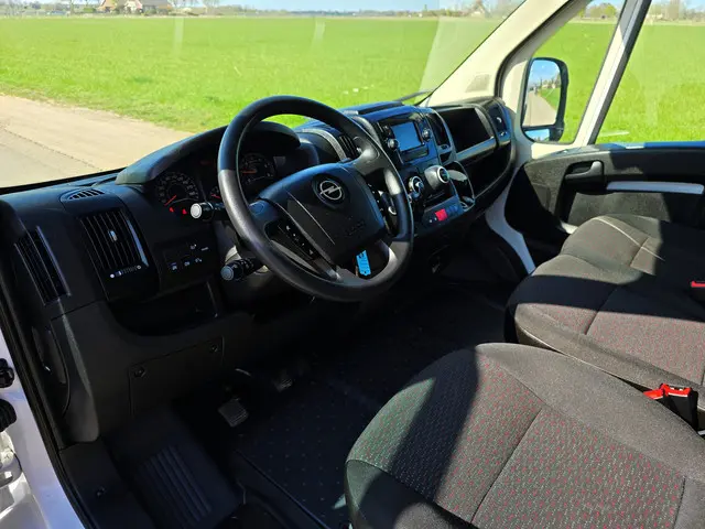 Opel Movano 2.2D 140 S&S L2H2 3.5T 2022 Diesel 20