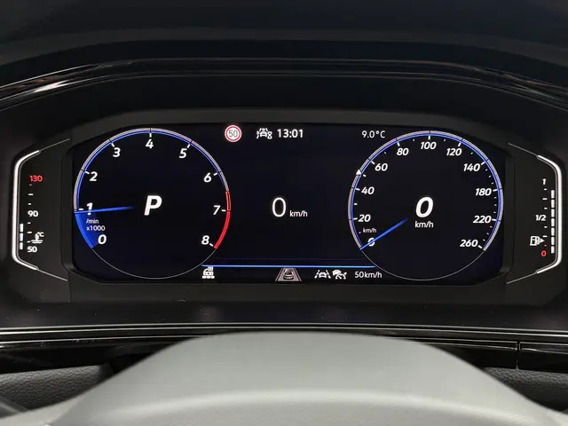 Volkswagen T-Roc 1.5 TSI R-Line Edition 2025 Benzine 25