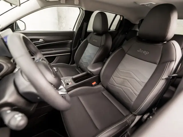 Jeep Avenger 1.2 Altitude Sport 2023 Benzine 15