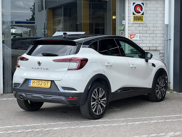 Renault Captur 1.3 TCe 130 Initiale Paris 2020 Benzine 35
