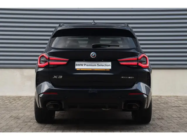 BMW X3 xDrive20i 2023 Benzine 4