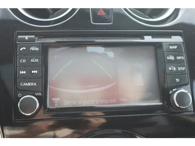 Nissan Note 1.2 DIG-S Tekna 2014 Benzine 25