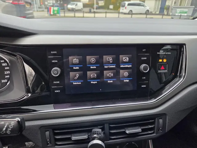 Volkswagen Polo 1.0 MPI Comfortline 2020 Benzine 10