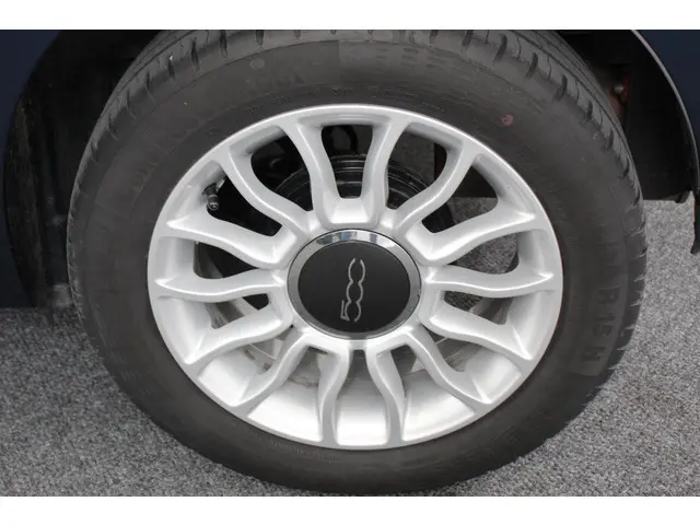 Fiat 500 1.2 Lounge 2019 Benzine 20