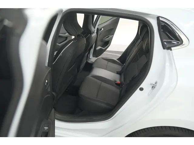 Renault Clio TCe 100 EDC Intens 2021 Benzine 30