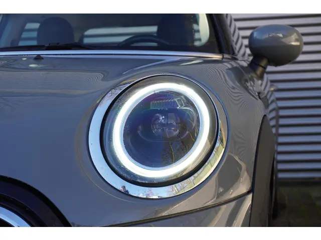 MINI 3-Deurs One 2021 Benzine 14