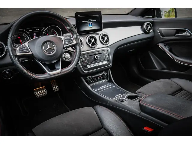 Mercedes-Benz CLA 3