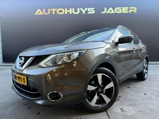 Nissan QASHQAI 1.2 N-Connecta Panorama 2017 Benzine