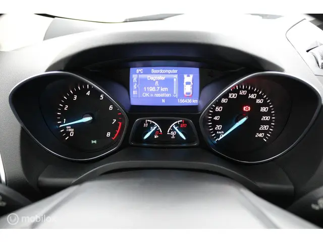 Ford Kuga 1.6 Titanium Plus 2014 Benzine 5