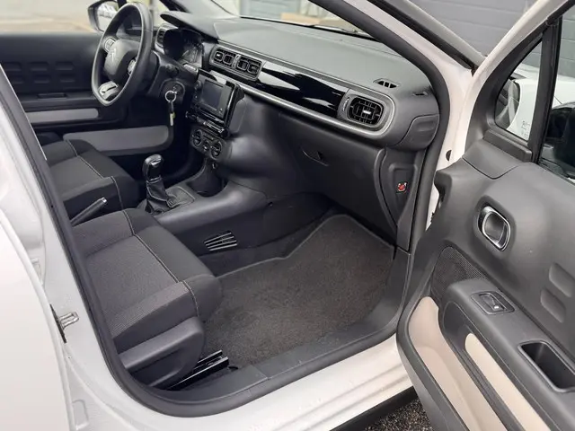 Citroën C3 1.2 PureTech C-Series 2023 Benzine 3